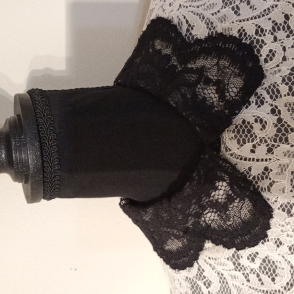Betsy Johnson Ivory and Black Lace Dress with Collar Size 14 - Picture 5 of 12